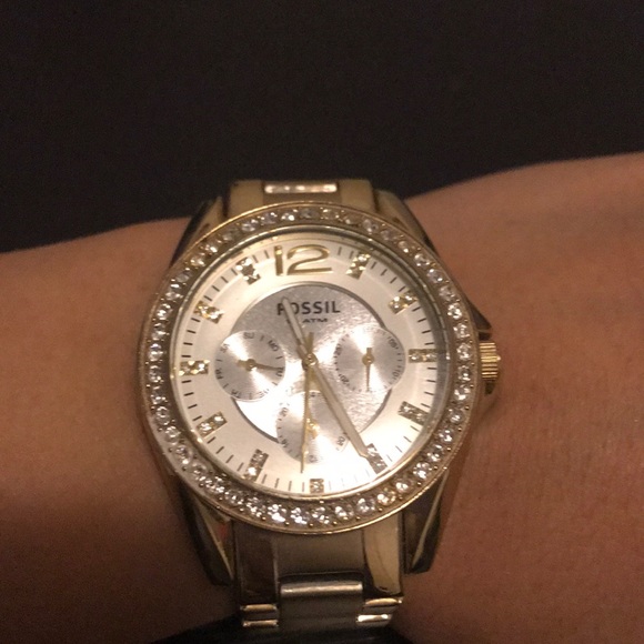 Fossil ladies watch - Picture 1 of 4